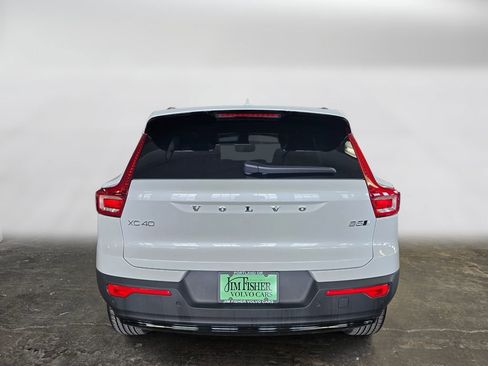 Certified 2023 Volvo XC40 B5 Plus w/ Driver Assist Package image 6