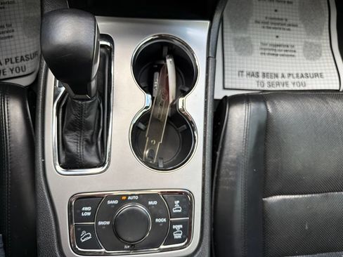 Used 2020 Jeep Grand Cherokee High Altitude AWD/4WD image 31