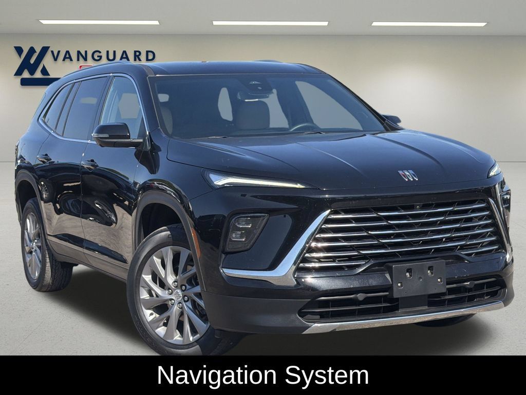 Used 2025 Buick Enclave Preferred AWD/4WD image 1