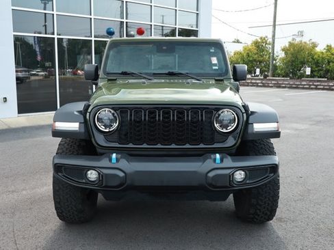 Certified 2024 Jeep Wrangler Unlimited AWD/4WD image 2