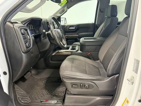 Used 2019 Chevrolet Silverado 1500 LT Trail Boss AWD/4WD image 9
