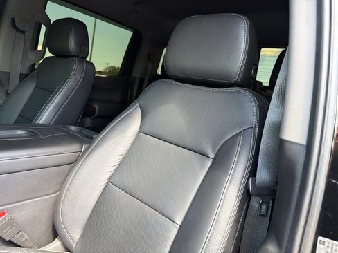 Used 2019 Chevrolet Silverado 1500 LT Trail Boss AWD/4WD image 19