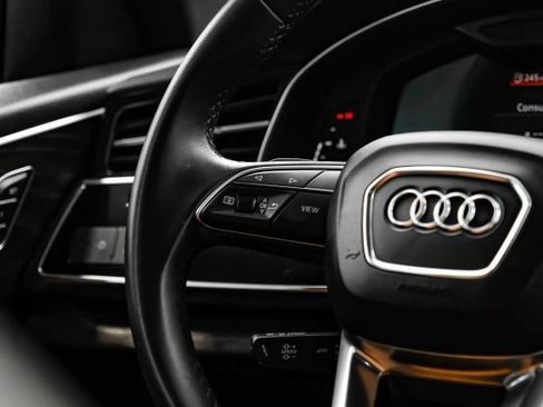 Used 2022 Audi Q8 Premium Plus w/ Premium Plus Package AWD/4WD image 22
