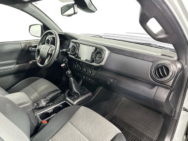 Used 2022 Toyota Tacoma TRD Sport w/ Technology Package AWD/4WD image 23