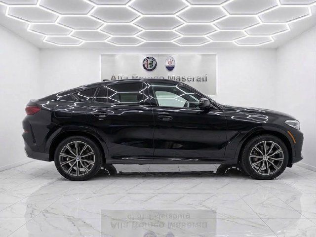 Used 2021 BMW X6 sDrive40i RWD image 3