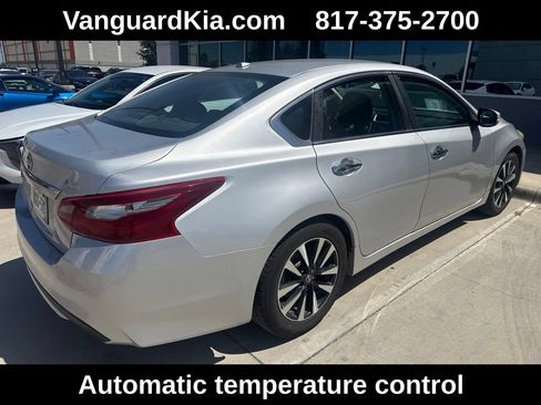 Used 2018 Nissan Altima 2.5 SL FWD image 3