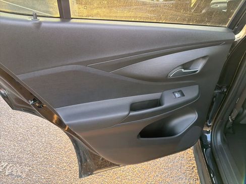 Used 2025 Buick Envista Preferred FWD image 15