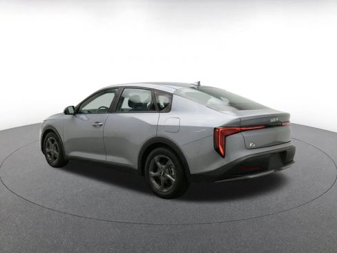 Used 2025 Kia K4 FWD image 8