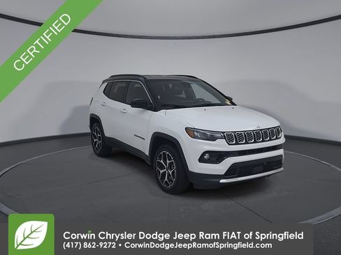 Certified 2026 Jeep Compass Limited AWD/4WD image 5