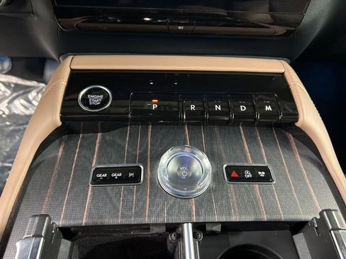 New 2026 Lincoln Navigator Black Label AWD/4WD image 16