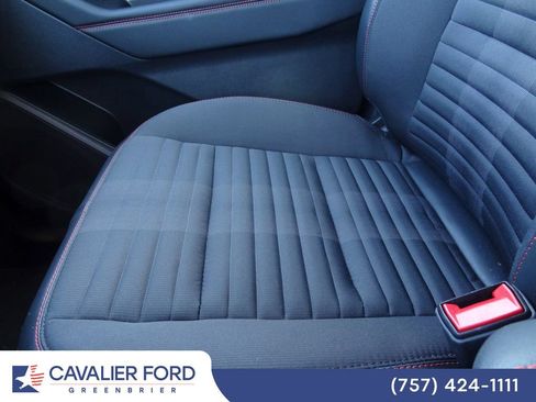 Used 2026 Ford Explorer ST-Line w/ ST-Line Street Pack AWD/4WD image 11