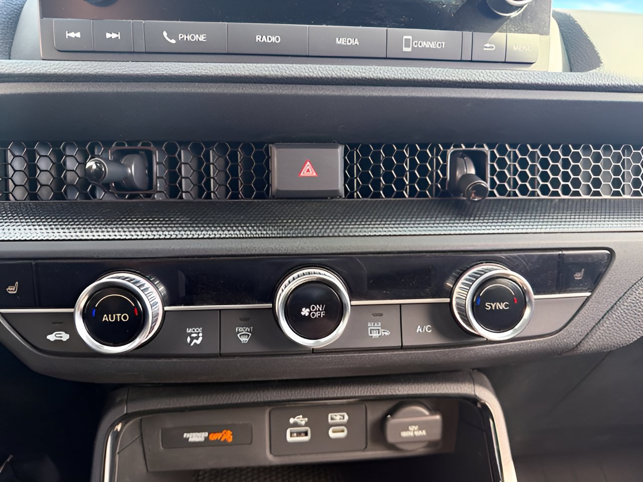 Used 2024 Honda CR-V EX image 25
