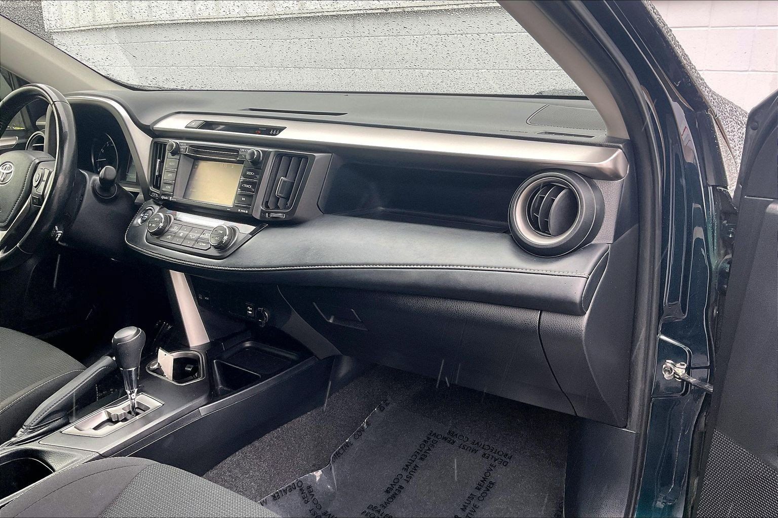 Used 2018 Toyota RAV4 XLE w/ Plus Extra Value Package AWD/4WD image 21