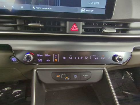 New 2026 Kia Carnival image 24