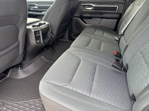 New 2026 RAM 1500 4x4 Crew Cab image 17