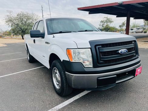 Used 2014 Ford F150 XL w/ Trailer Tow Package image 7