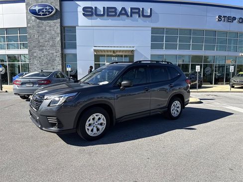Certified 2023 Subaru Forester image 5