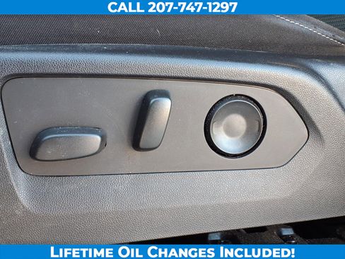 Used 2023 Chevrolet Colorado LT w/ LT Convenience Package II image 10