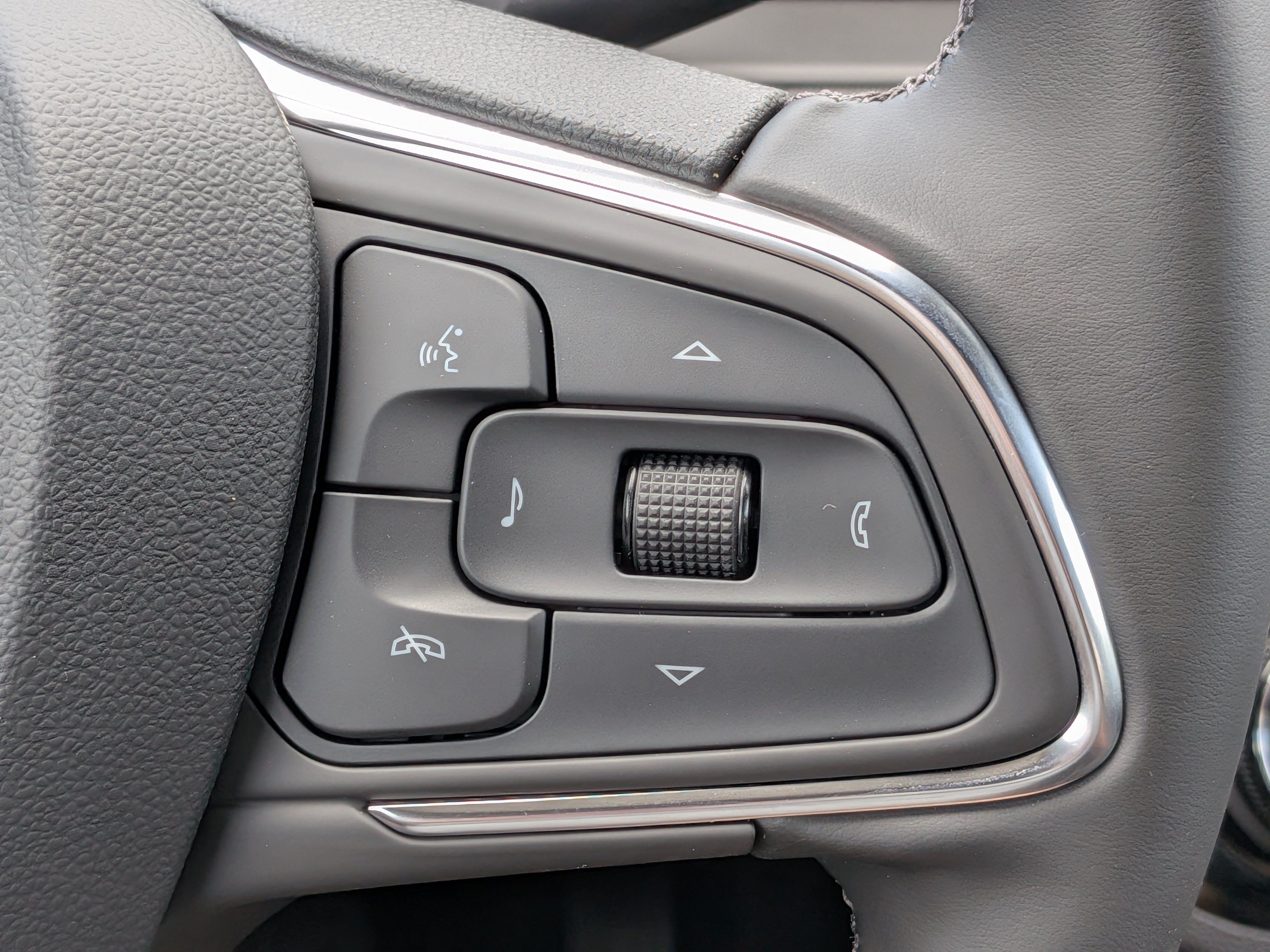 New 2026 Buick Envista Sport Touring w/ Convenience I Package FWD image 25
