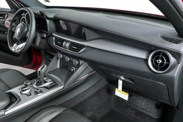 New 2026 Alfa Romeo Stelvio Sprint AWD/4WD image 25