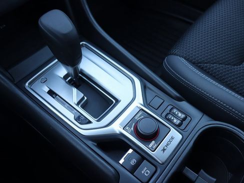 Used 2021 Subaru Forester Premium image 9