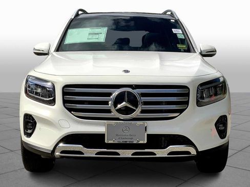 Used 2026 Mercedes-Benz GLB 250 4MATIC image 3