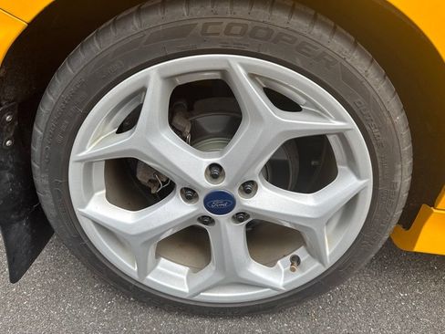 Used 2013 Ford Focus ST FWD image 31