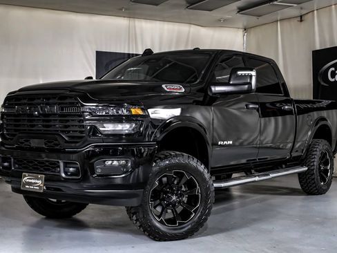 Used 2026 RAM 2500 Big Horn AWD/4WD image 5
