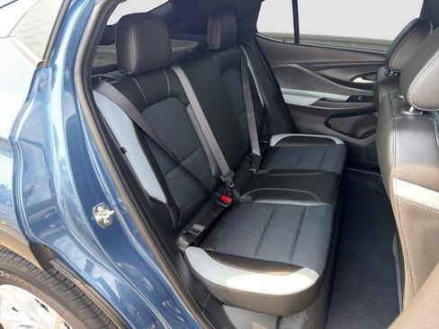 Used 2025 Buick Envista Preferred w/ Convenience I Package FWD image 19