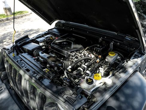 Used 2020 Jeep Wrangler Unlimited Sport S image 57