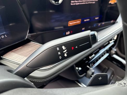 New 2026 Chevrolet Suburban LS RWD image 16