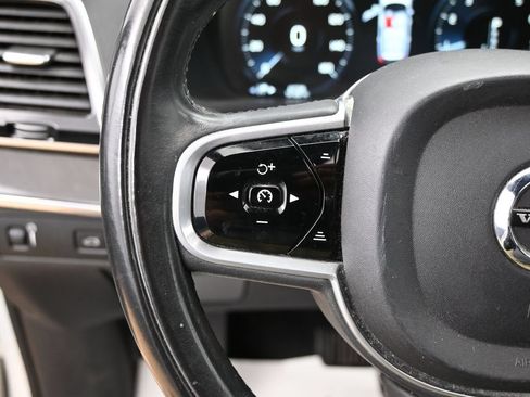 Used 2018 Volvo XC90 T6 Momentum w/ Convenience Package AWD/4WD image 20