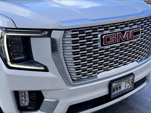Used 2023 GMC Yukon XL Denali w/ Advanced Technology Package AWD/4WD image 33