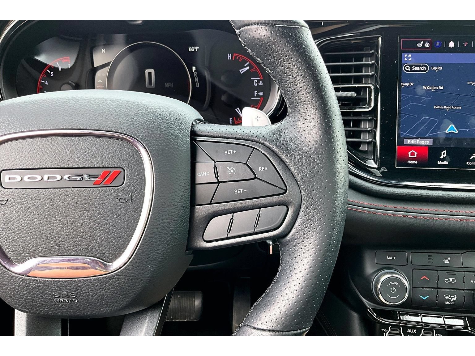 Certified 2025 Dodge Durango GT w/ Trailer Tow Group IV AWD/4WD image 12