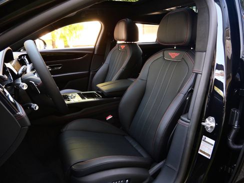New 2026 Bentley Flying Spur Plug-In Hybrid AWD/4WD image 18