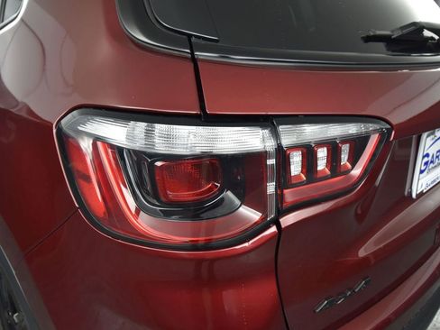 Used 2022 Jeep Compass Altitude w/ Convenience Group image 12