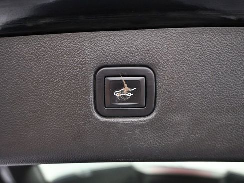 Used 2023 Chevrolet Blazer RS w/ Enhanced Convenience Package image 35