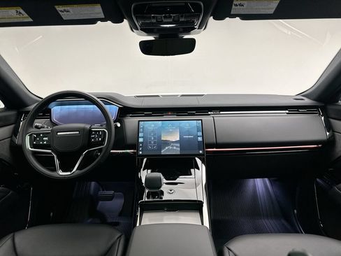 New 2026 Land Rover Range Rover Sport SE AWD/4WD image 8
