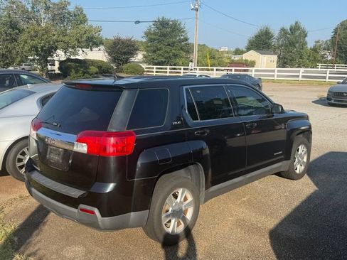 Used 2012 GMC Terrain SLE FWD image 2