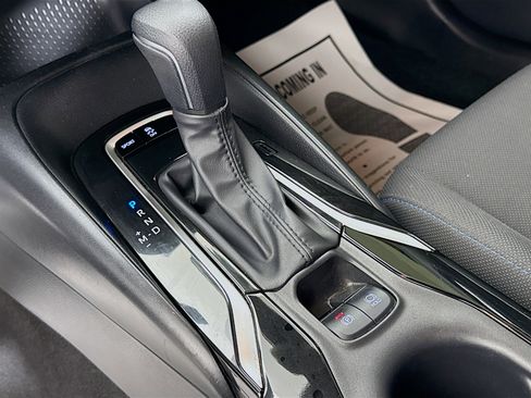 Used 2022 Toyota Corolla SE w/ Carpet Mat Package (TMS) FWD image 16