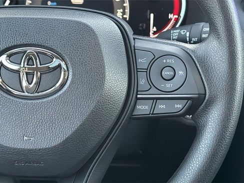 New 2025 Toyota RAV4 XLE image 28