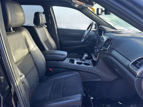 Certified 2022 Jeep Grand Cherokee Laredo X image 14