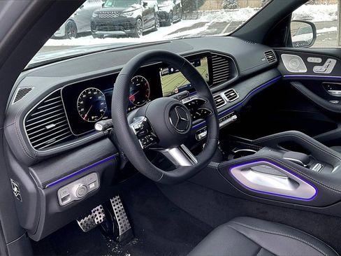 New 2025 Mercedes-Benz GLS 450 4MATIC image 6