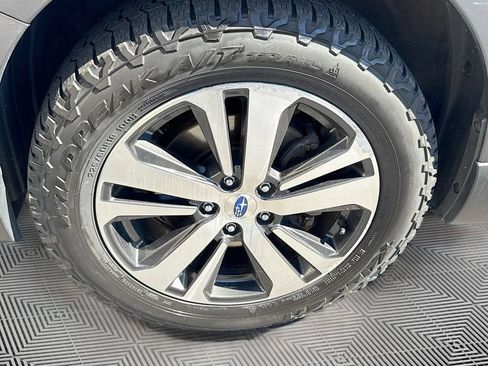 Used 2019 Subaru Outback 2.5i Limited AWD/4WD image 31