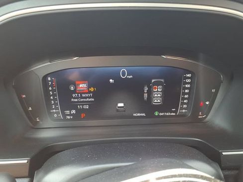 Used 2023 Honda Pilot Elite image 10