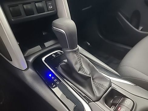 Used 2024 Toyota Corolla Cross LE image 36