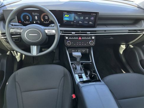New 2025 Hyundai Tucson SEL image 2
