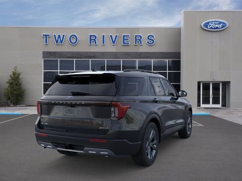 New 2026 Ford Explorer Active AWD/4WD image 8