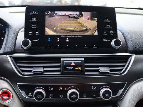 Used 2018 Honda Accord LX image 47