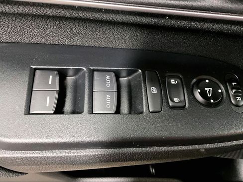 Used 2019 Honda CR-V EX image 32